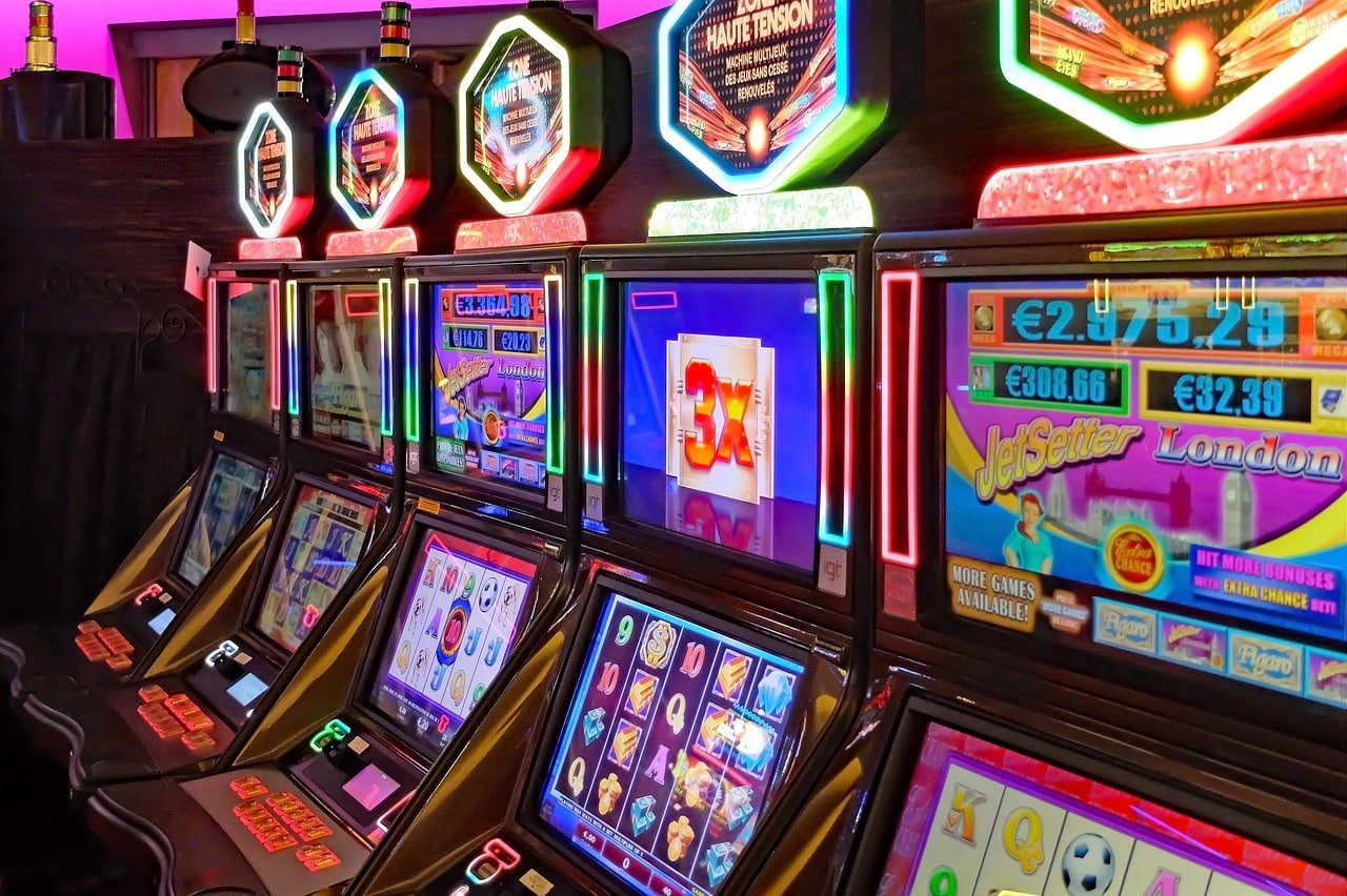 Sports betting overview on 47777 port with neon mobile-friendly interface